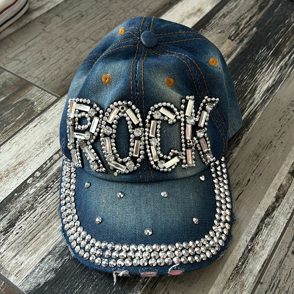 Rock, jean hat